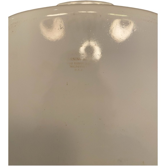 Vintage Corningware casserole dish with lid. Cornflower blue, 2 quart EUC - Picture 6 of 6